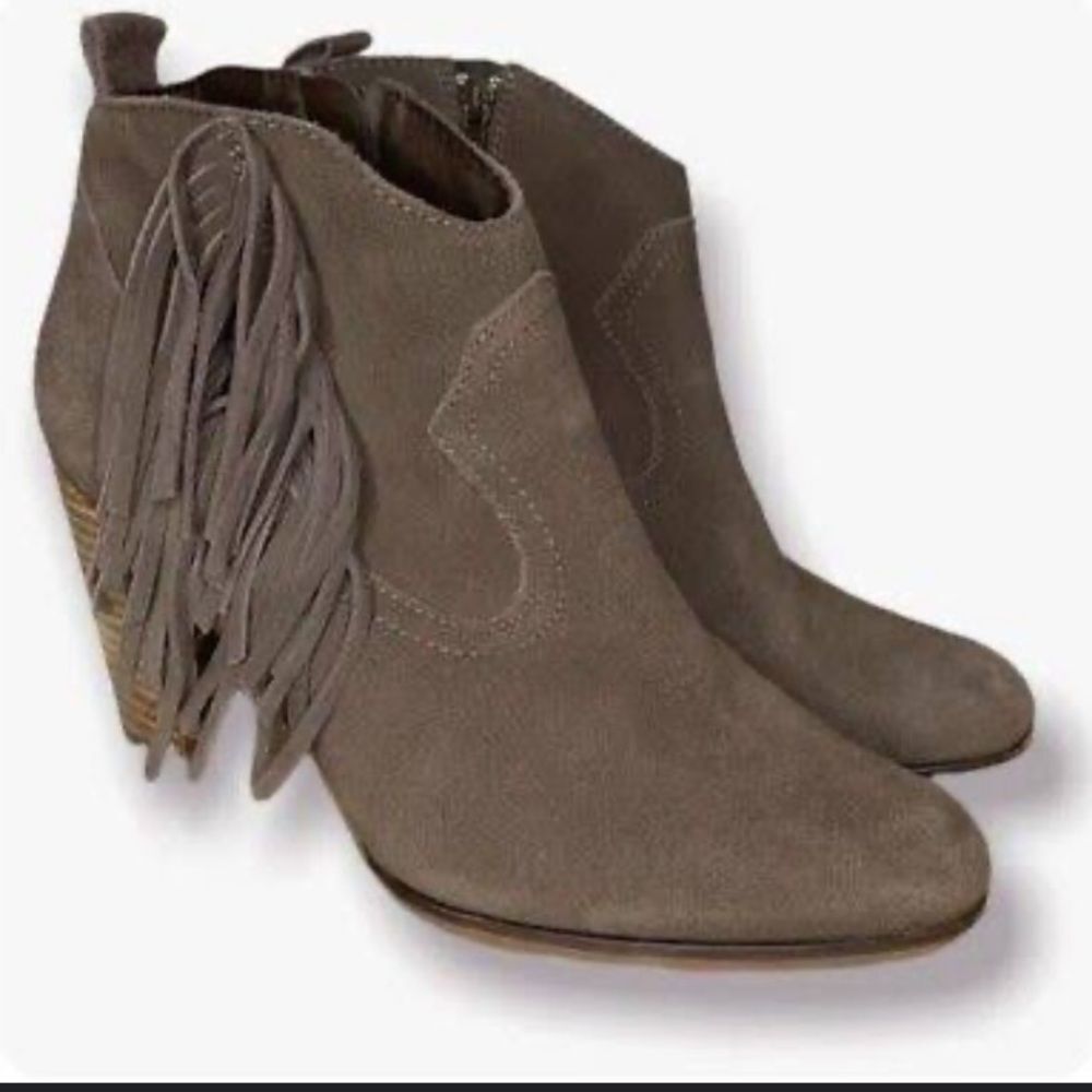 Steve Madden Ponncho Women’s leather Ankle Boots Fringe Western Taupe Suede 10 - Picture 2 of 12